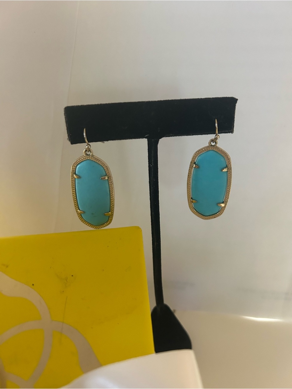 Kendra Scott Turquoise Elle Drop Earrings in gold hardware